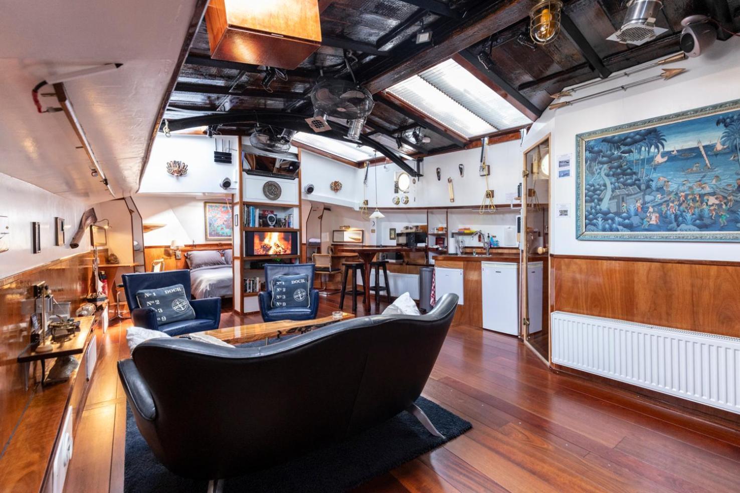 Anna Houseboat Hotel Amsterdam Exterior photo
